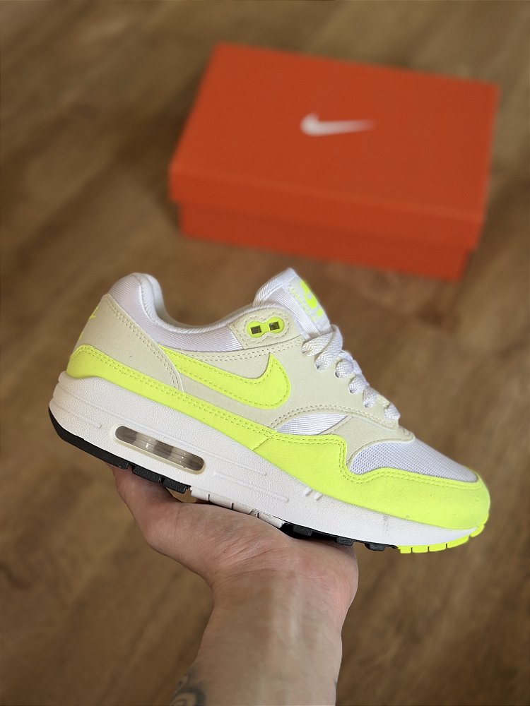 NIKE AIR MAX 1 “Volt” - Corre de Rua