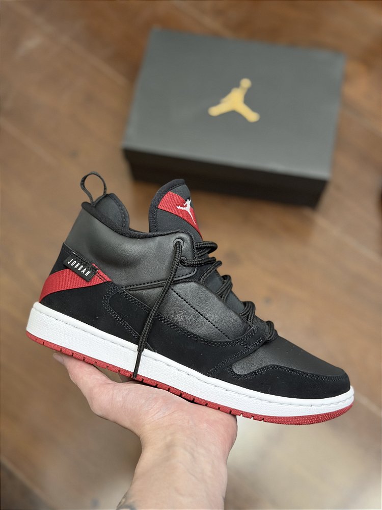 JORDAN 1 MID “Bred Toe” - Corre de Rua