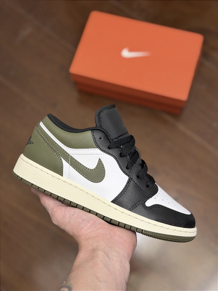 AIR JORDAN 1 LOW GS (olive) - Corre de Rua