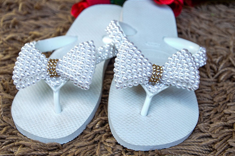 Chinelo de Laço de Perola Branca - Graça Chinelos Bordados