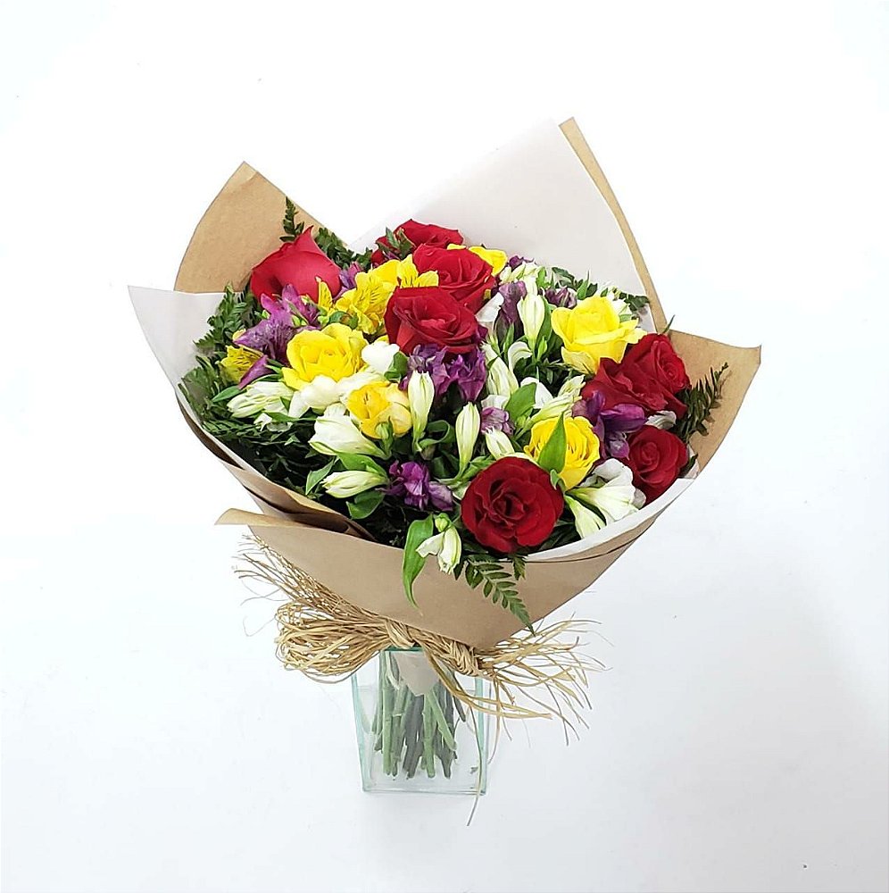 Buquê de Rosas e Astromelias Coloridas | Flores Online - Floricultura BH,  Cestas de Flores BH, Buquê de Flores BH