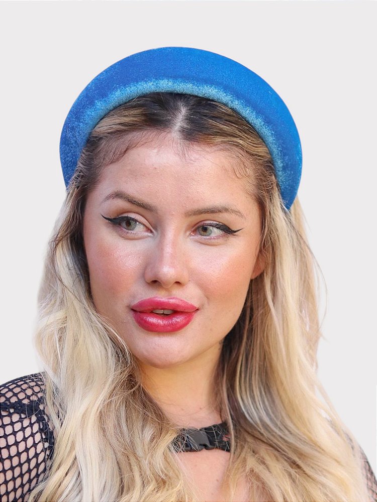 Tiara Acolchoada - Toque de cor e elegância no seu look - G. Offer