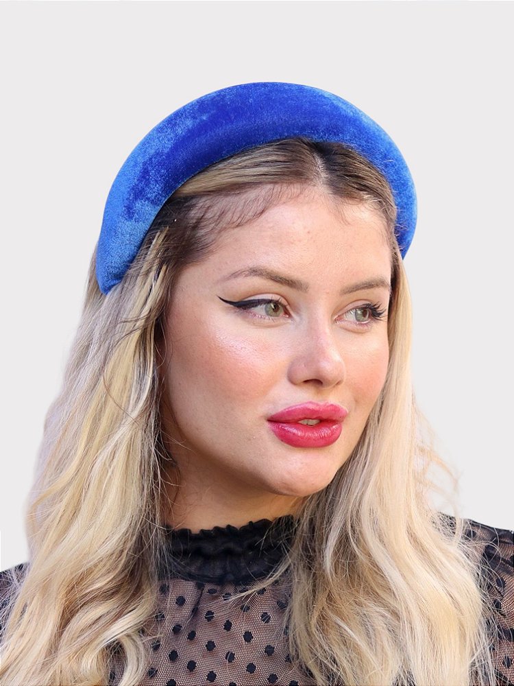 Tiara Acolchoada - Toque de cor e elegância no seu look - G. Offer