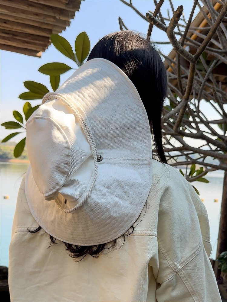 Bucket Hat Sarja Off White com Cordão - G. Offer® Acessórios