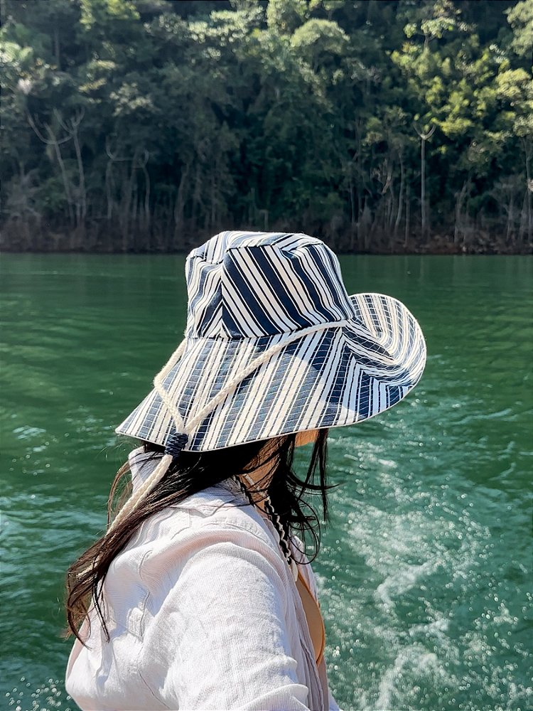 Bucket Hat Dupla Face Listrado Azul com Cordão - G. Offer® Acessórios