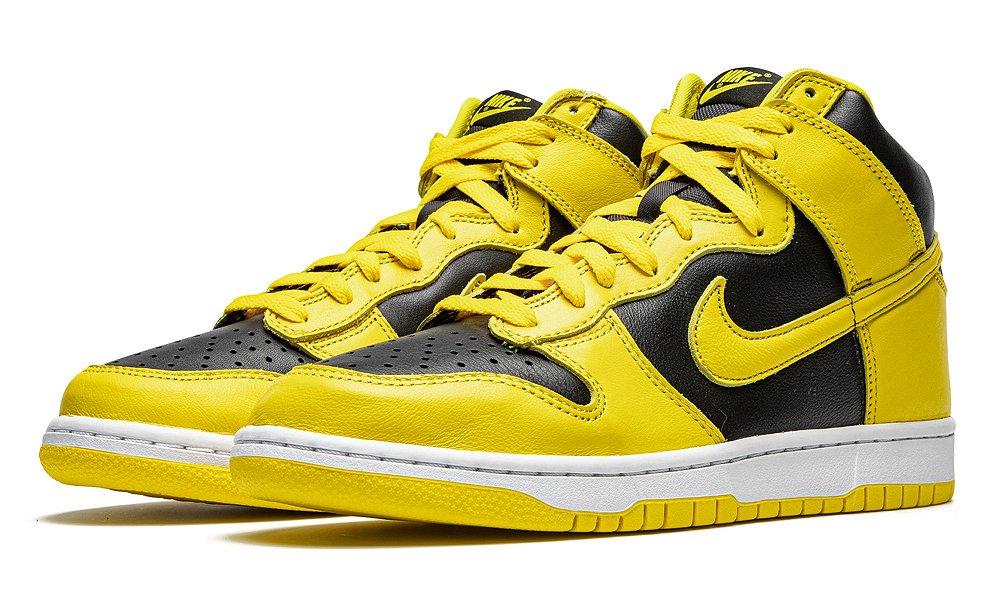 nike dunk high varsity maize stores