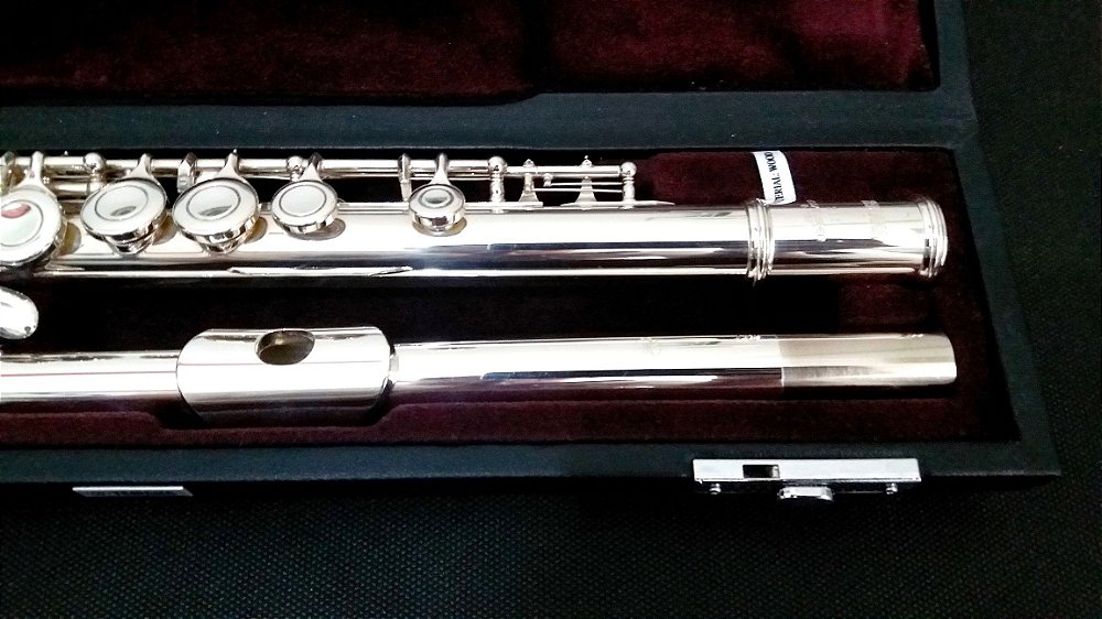 YAMAHA YFL-211S Konzertflöte, Versilbert Mit Hartschalenkoffer