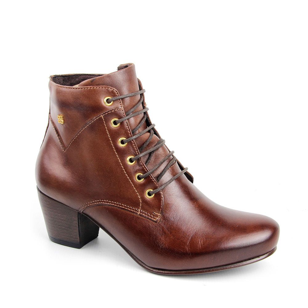 bota salto com cadarço