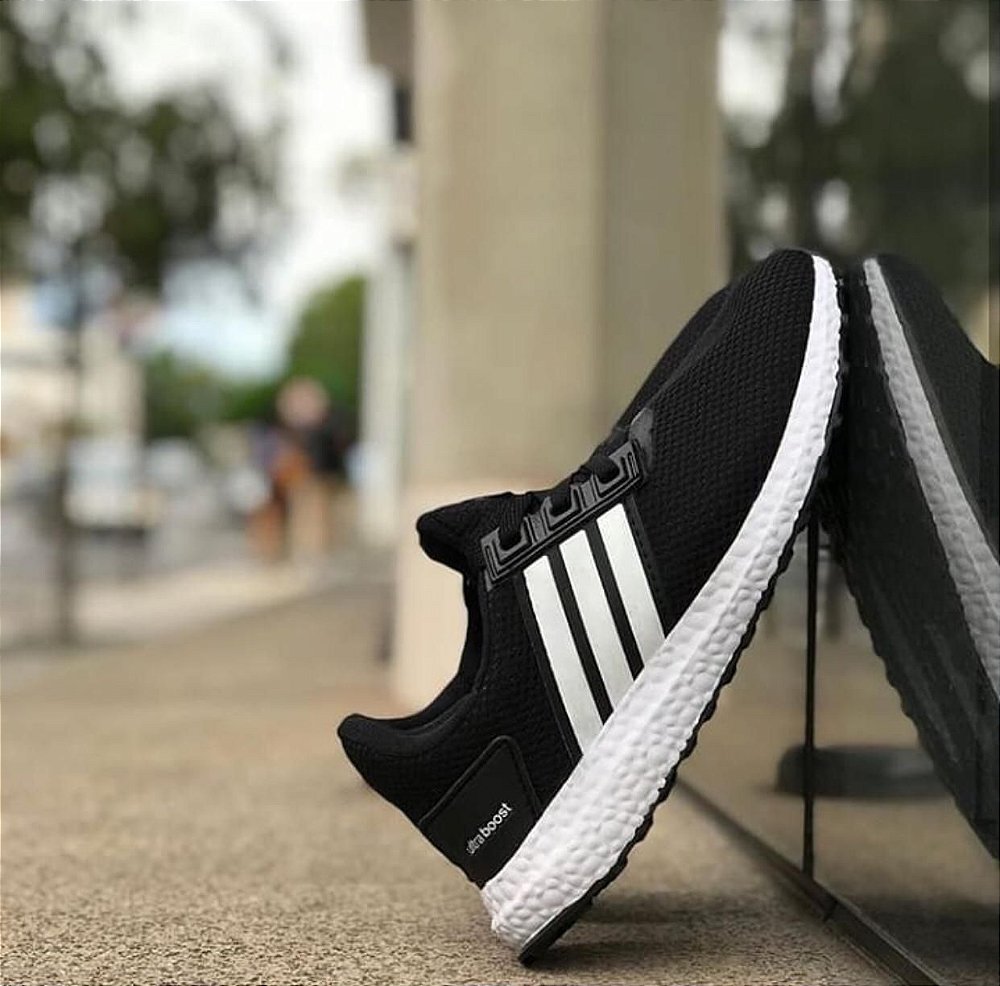 adidas boost preto