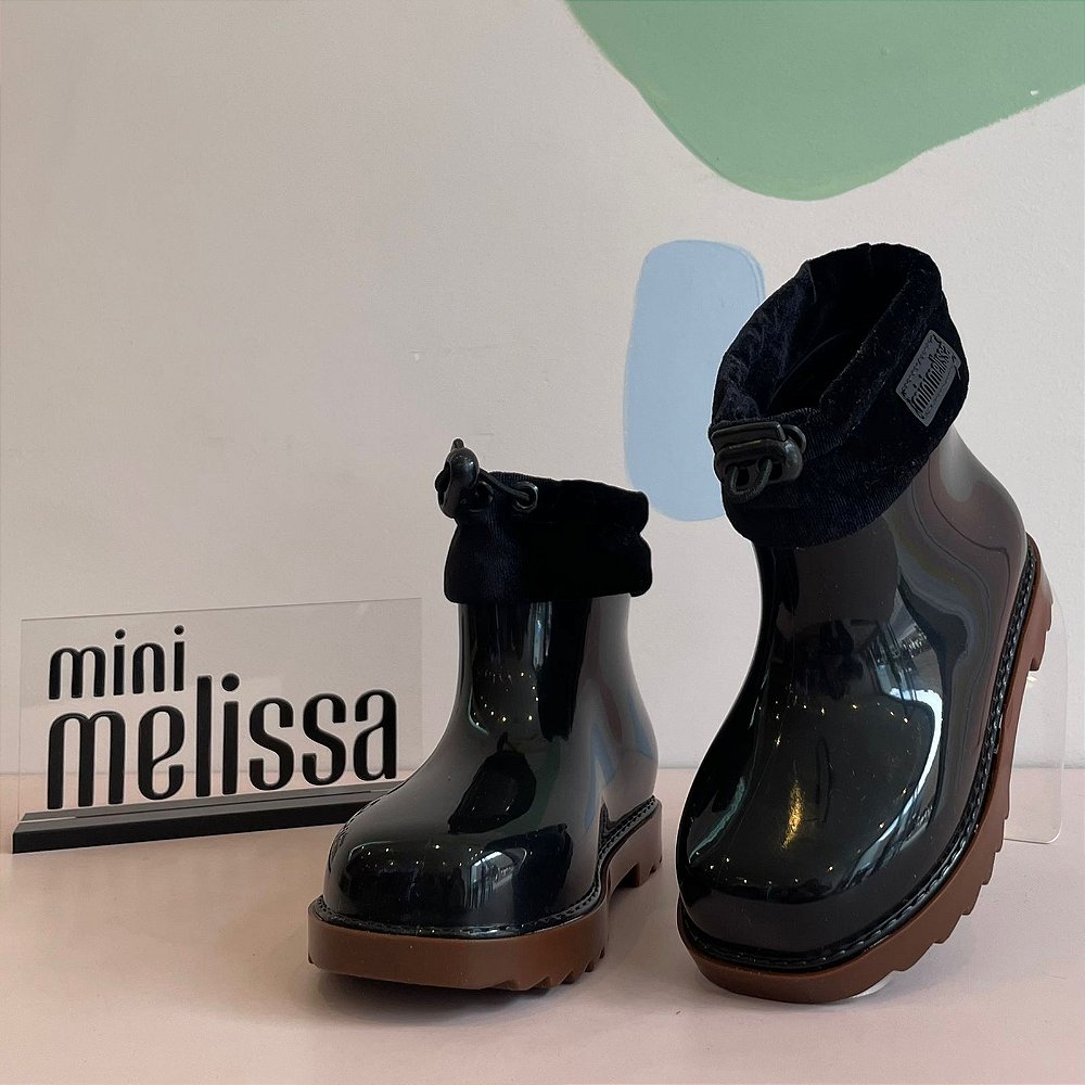 Bota Melissa Fem Rain Boot Camurca Preto/Marrom - Afeto | Roupas, Calçados  e Mais | Moda infantil