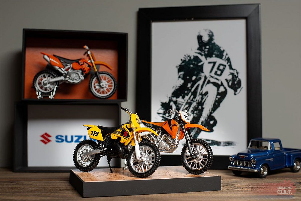 Expositor para miniaturas de Moto Trilha e Motocross