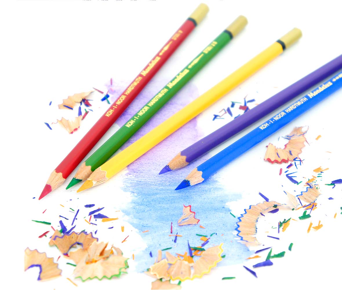 Lápis de cor aquarelável sobre papel de pintura