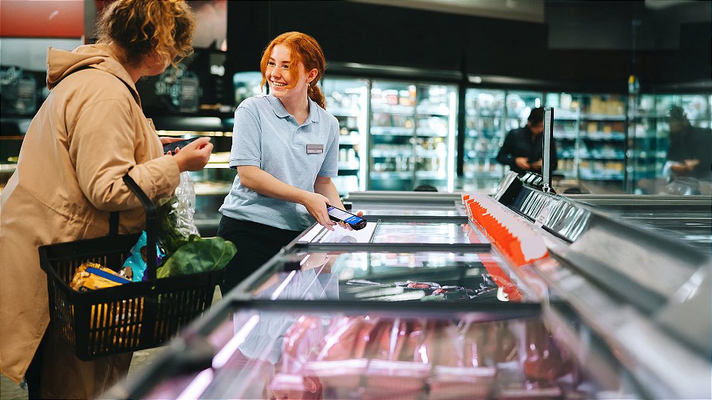 Varejo com uso de coletor para reposição, inventário e precificação