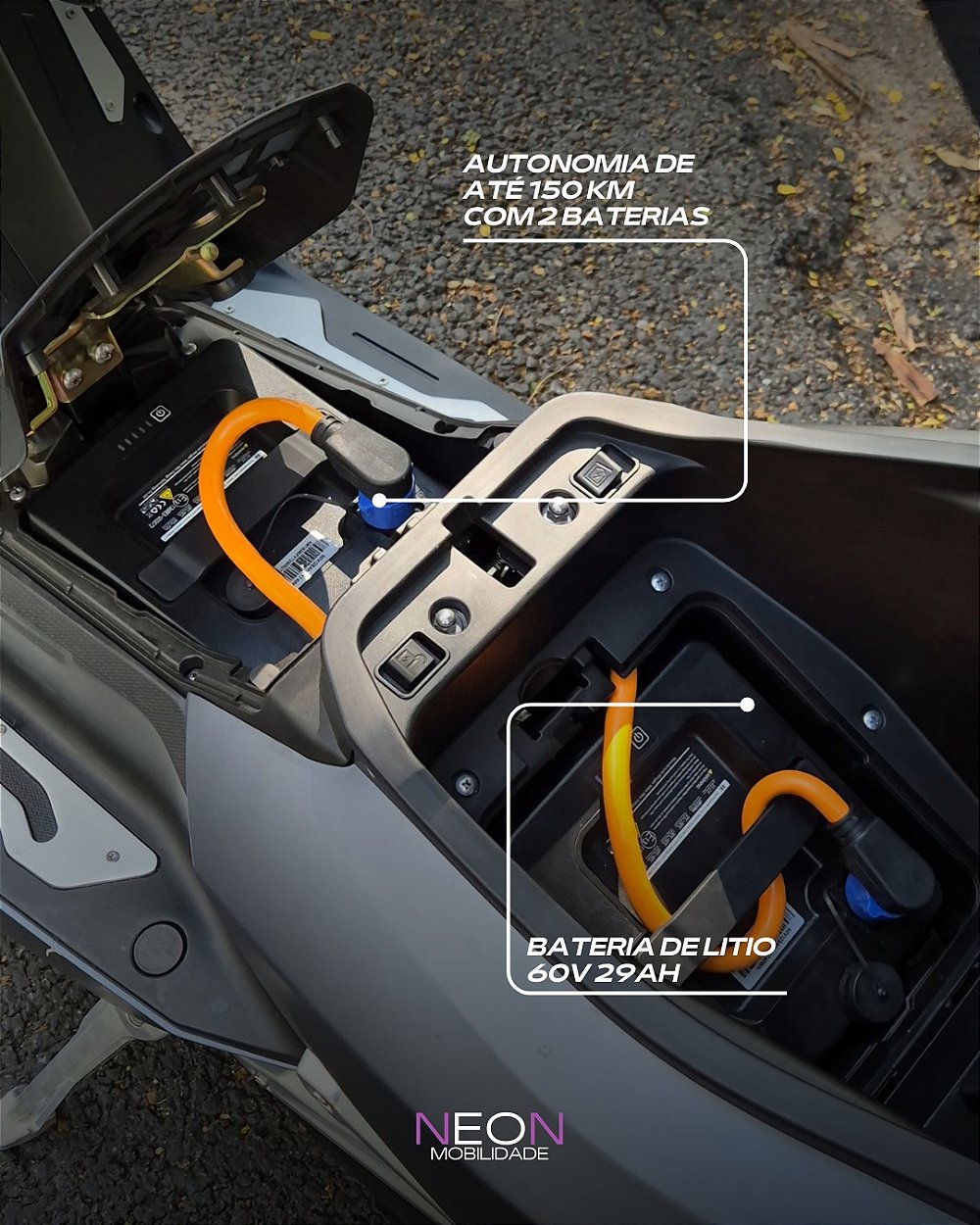 Compartimento de bateria dupla da Aima Tiger X6 Pro