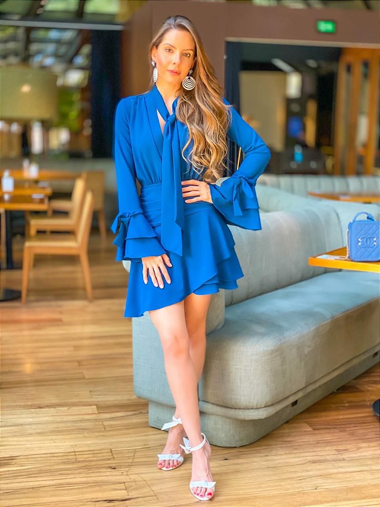 vestido crepe azul