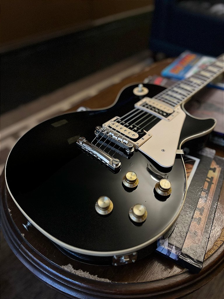 【美品】Gibson Les Paul Classic 2022年製 GIBSON LES PAUL CLASSIC EBONY 2022 (SEMINOVA ) - Musical