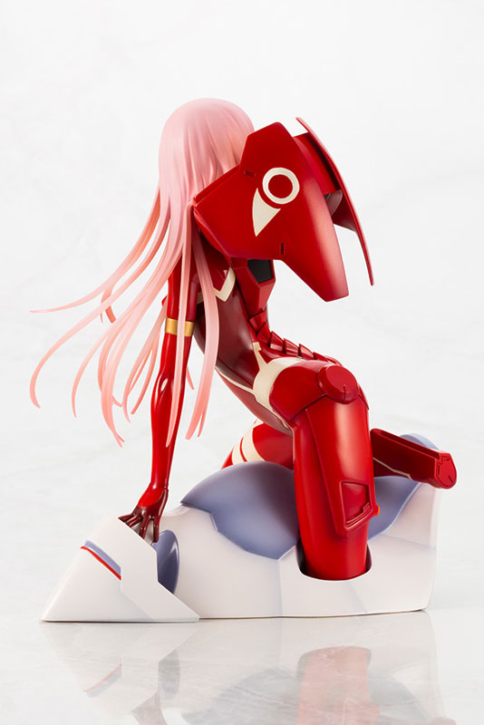 DARLING in the FRANXX Zero Two 1/7 Complete Figure - Miriam A Yassuda