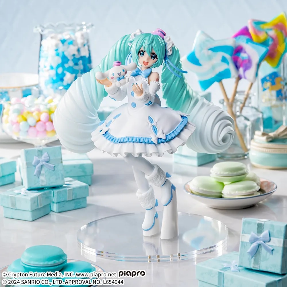 30 - Hatsune Miku – Luminasta Hatsune Miku x Cinnamoroll White