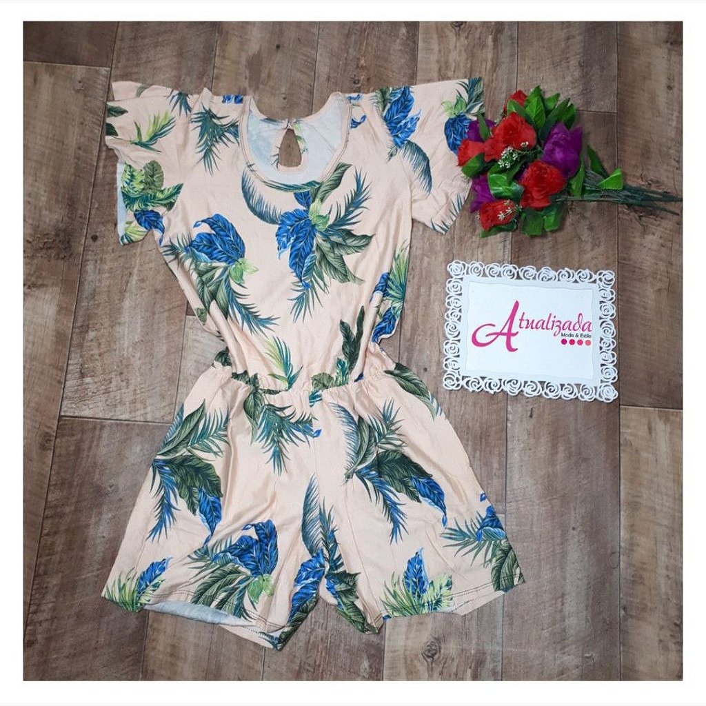 macacão florido plus size