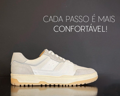 Homem usando o Tênis Sneaker Soho em ambiente urbano