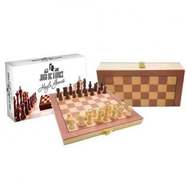 Jogo de xadrez elegante e atemporal para amantes de estratégia