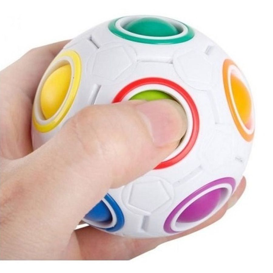 Football Fidget Cube Cubo Mágico Bola Jogo Quebra Cabeça Puzzle TikTok  Crianças Infantil 12 Buracos em Promoção na Americanas
