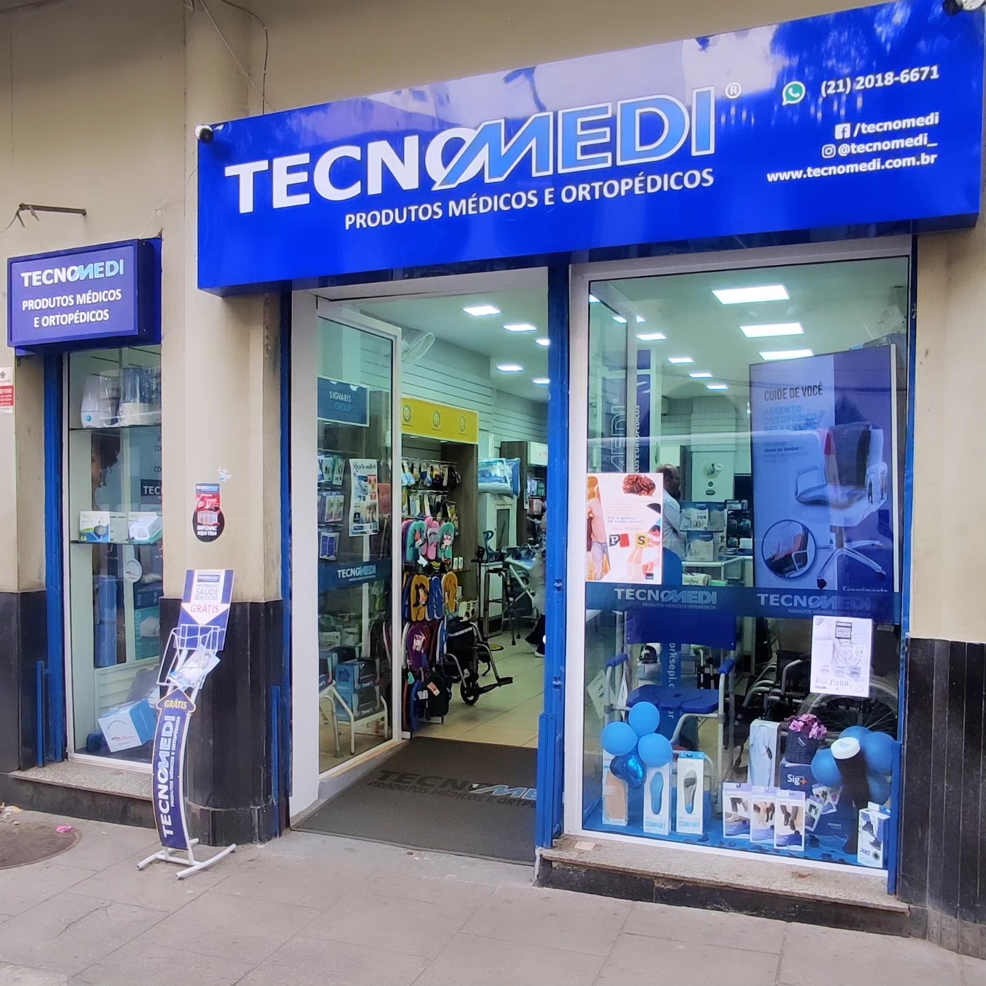 Fachada da loja Tecnomedi Praça da Cruz Vermelha, próxima ao Hospital INCA, no Centro do Rio