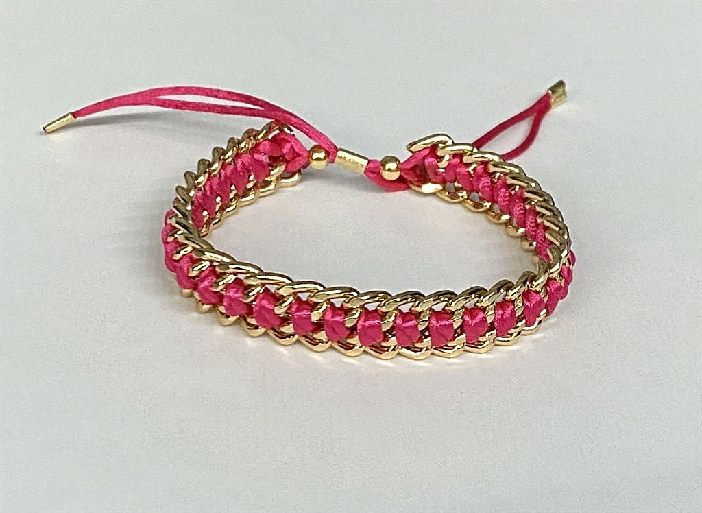 Pulseira ajustável fio de seda pink - Santa Empoderada by Juliana Nakano