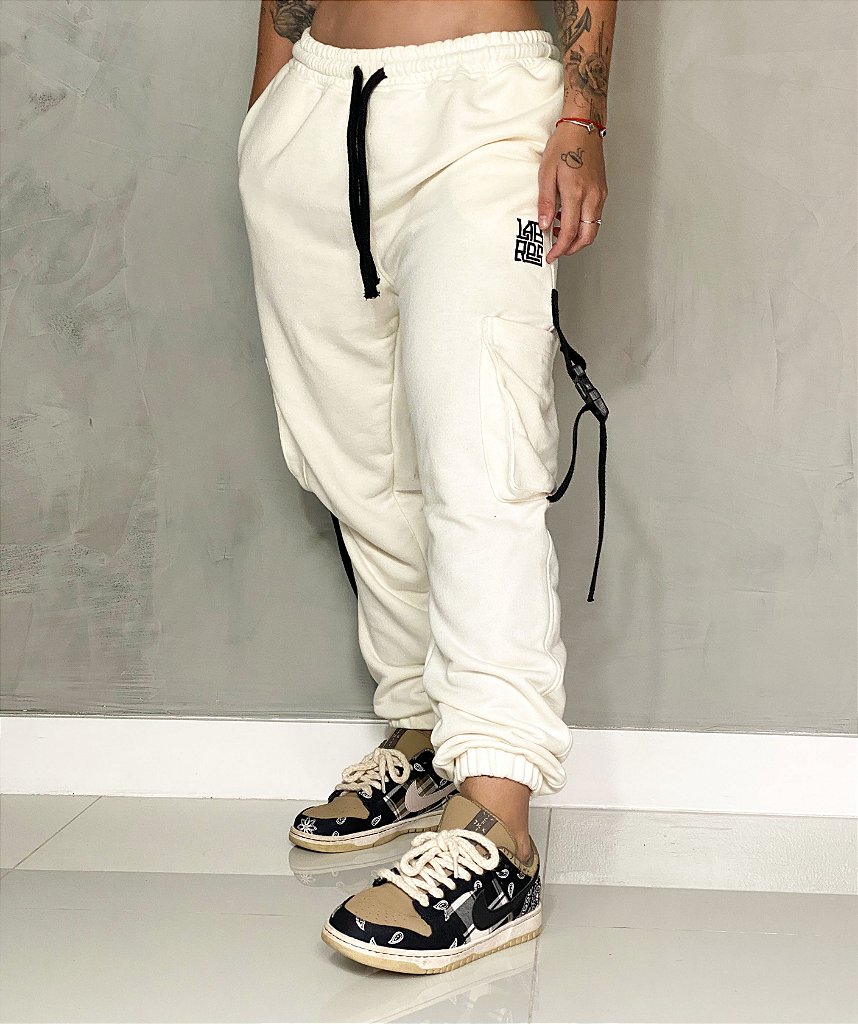 Calça OFF WHITE - Labres Brand | Meias, Bonés, Camisetas e Acessórios de  Moda