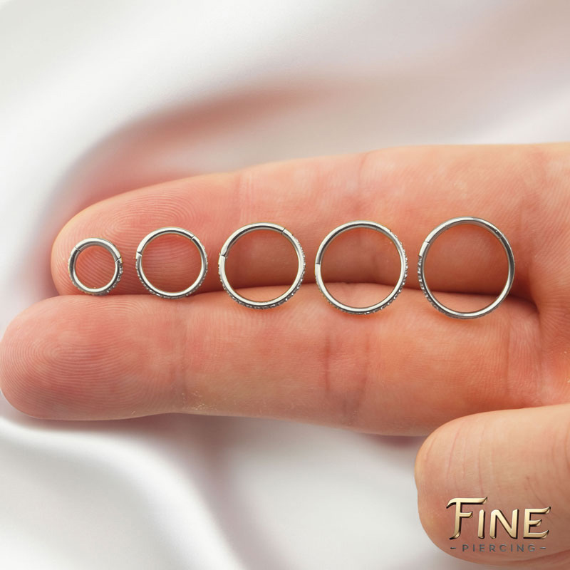 Piercings Argolas de Titânio Cravejadas de Zircônias