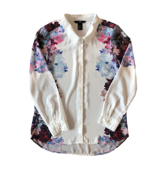 Camisa Branca com Flores Laterais H&M - NovoDnovo Brechó Online e Consumo  Inteligente
