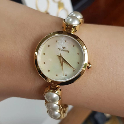 Colares vitrine-marcas