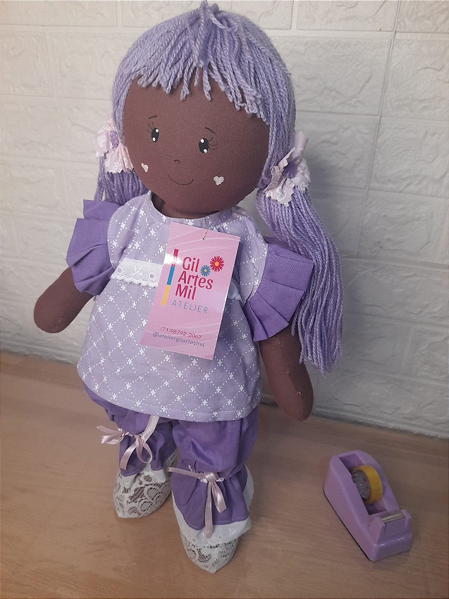 Boneca LILAS