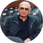 KAREN SHAKHNAZAROV vitrine-22701488