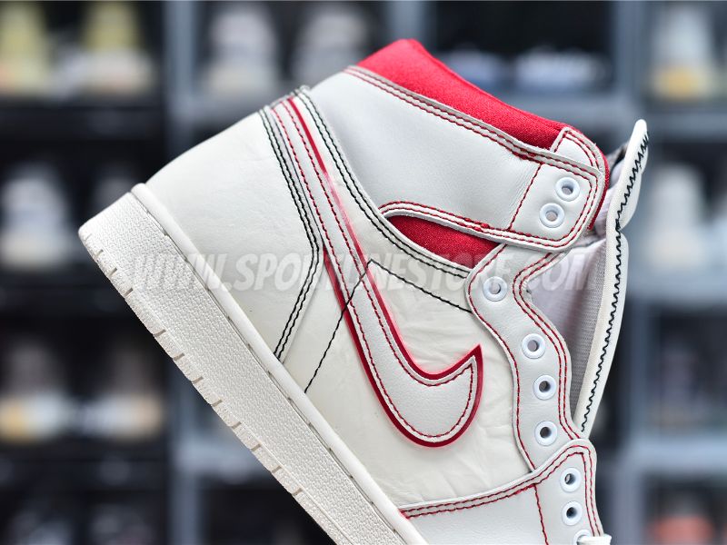 Phantom gym discount red jordan 1