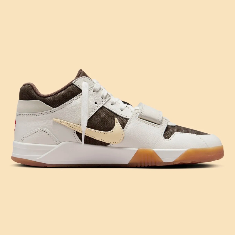 Tênis Air Jordan Jumpman Jack TR x Travis Scott Sail