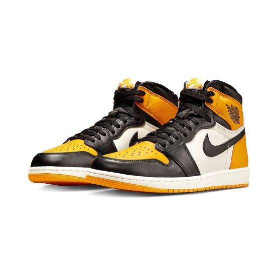 Tênis Air Jordan 1 Retrô High OG Amarelo Taxi - 555088-711