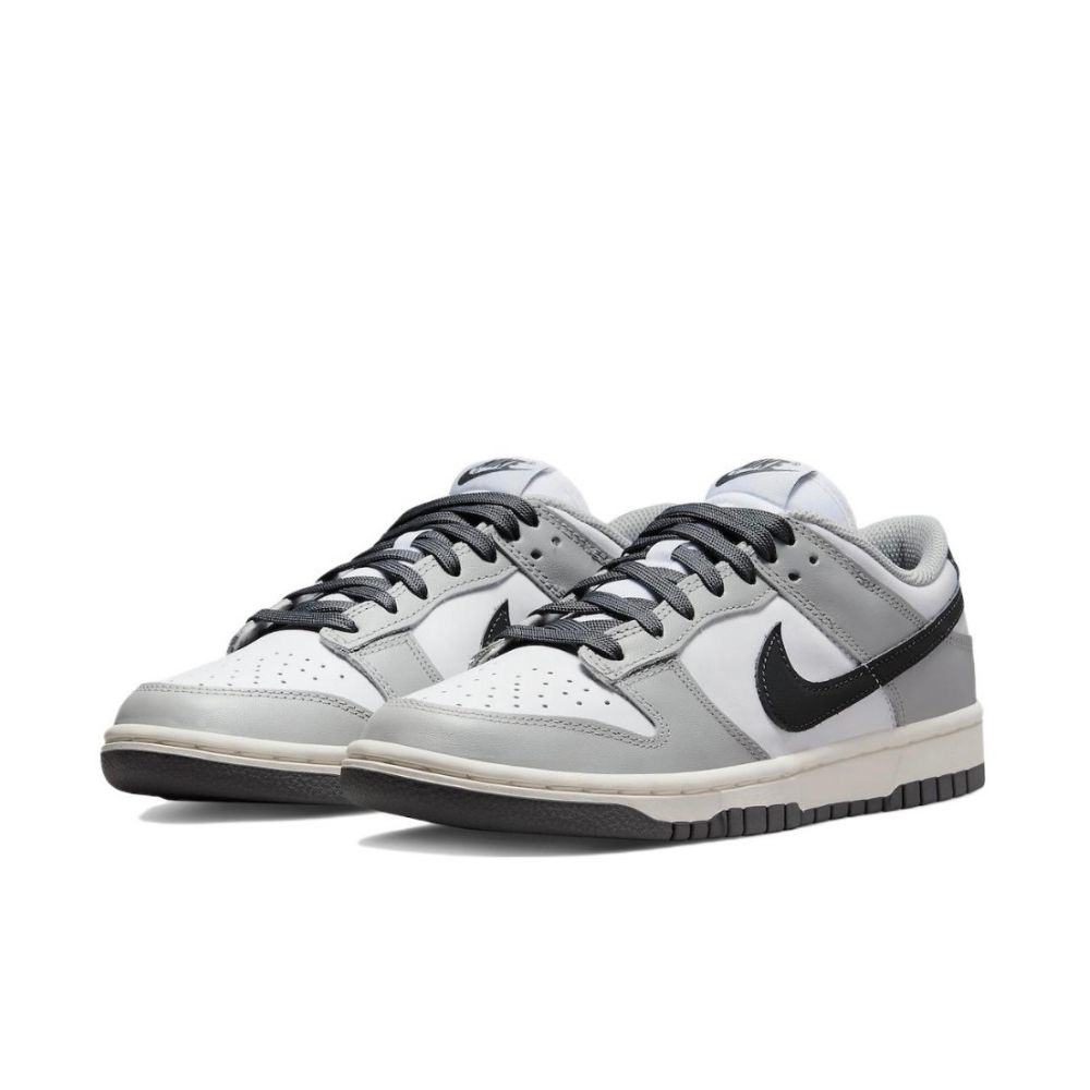 Nike D1503-117 シューズ グレー/ホワイト Tênis Dunk Low Light Smoke Grey - DD1503-117 - Sportline Store