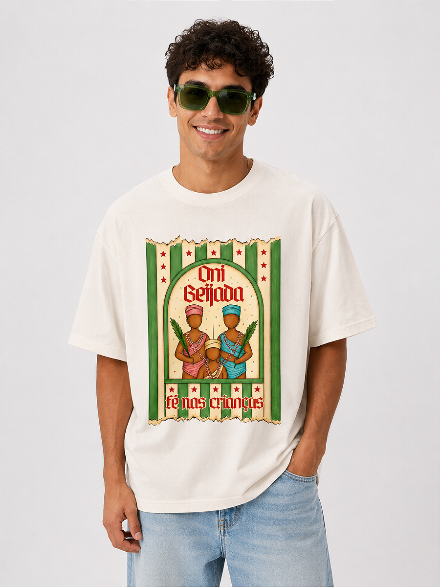 Camiseta Unissex Oni Beijada
