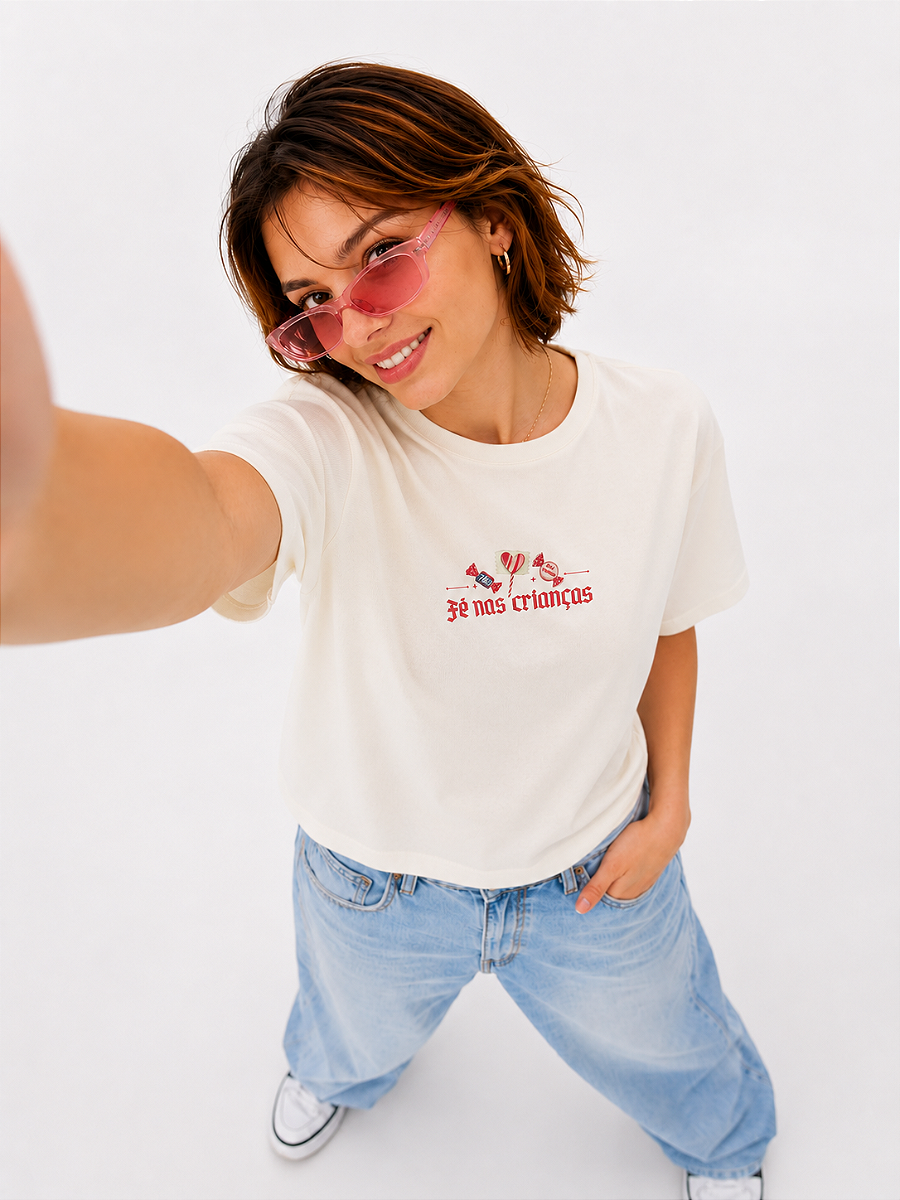 Camiseta Unissex Fé Nas Crianças Frase