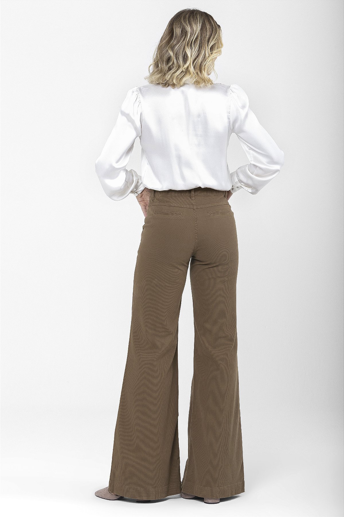 Calça Pantalona Sarja Cotelê Marrom - Faro