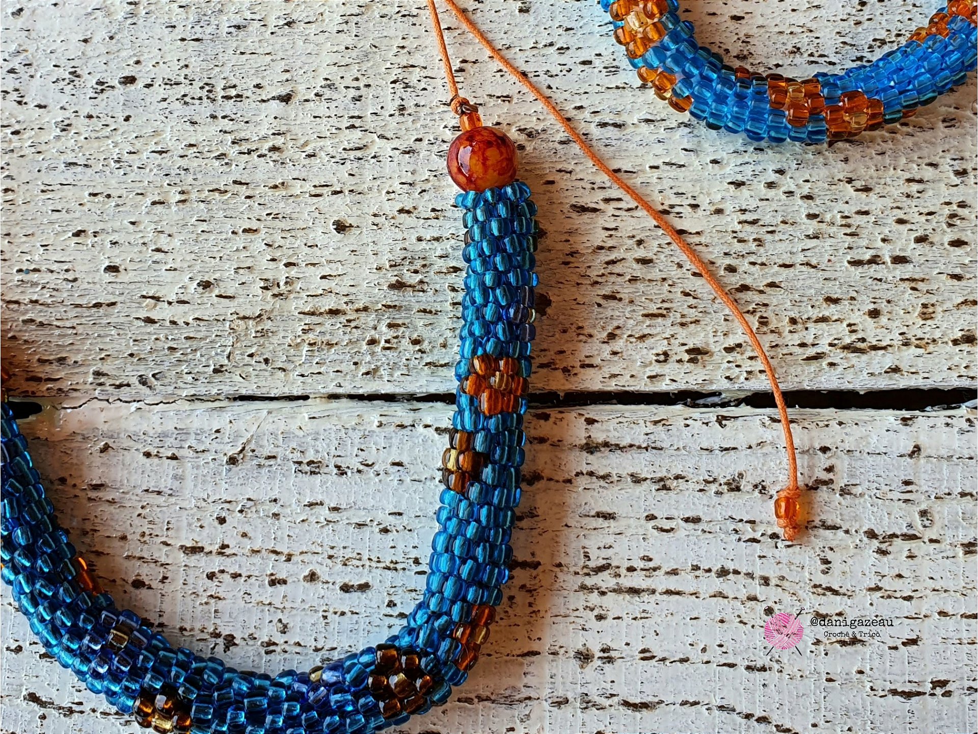 Colar de croche  micangas flores 10
