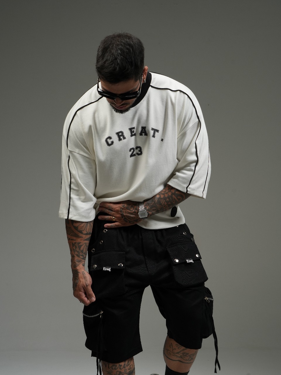 Look Bermuda CREAT cargo preta estilo urbano