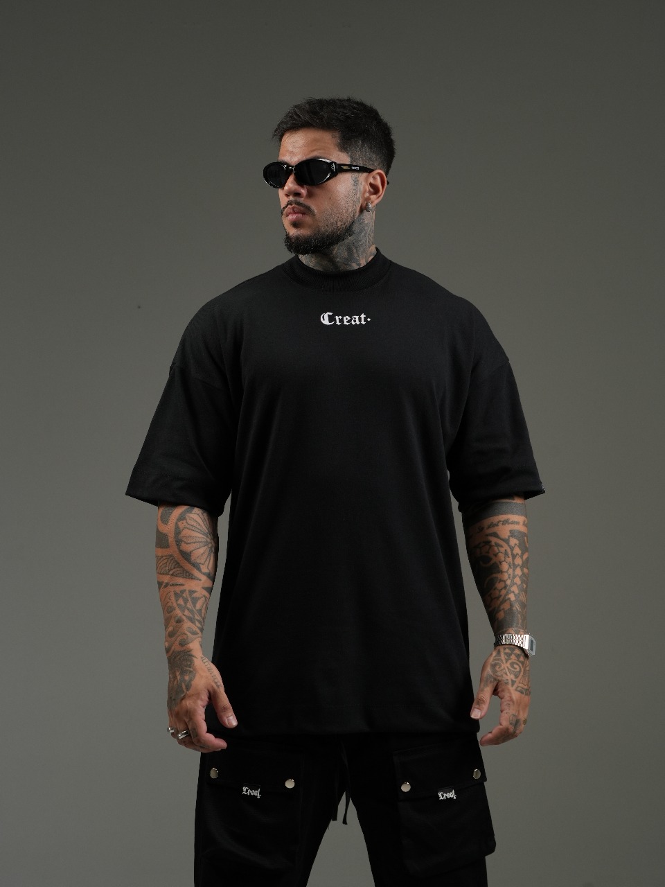 Camiseta CREAT modelo básico urbana