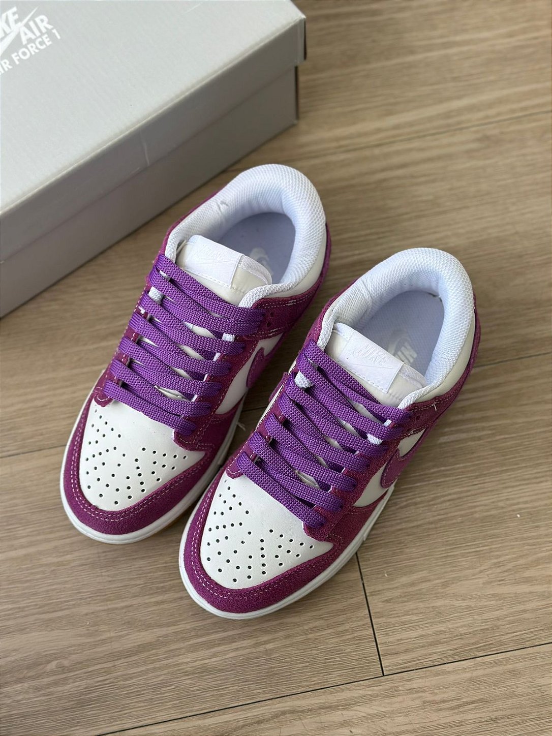 Dunk Low SB