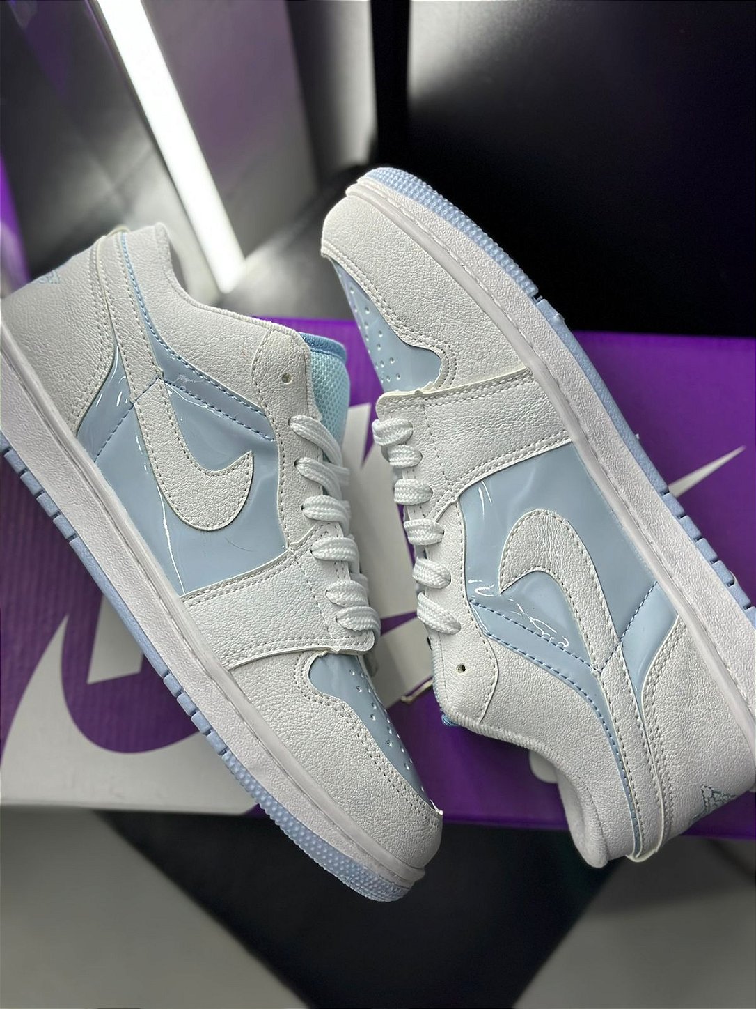 T nis Nike Air Jordan Low SE Ice Blue WC SHOES