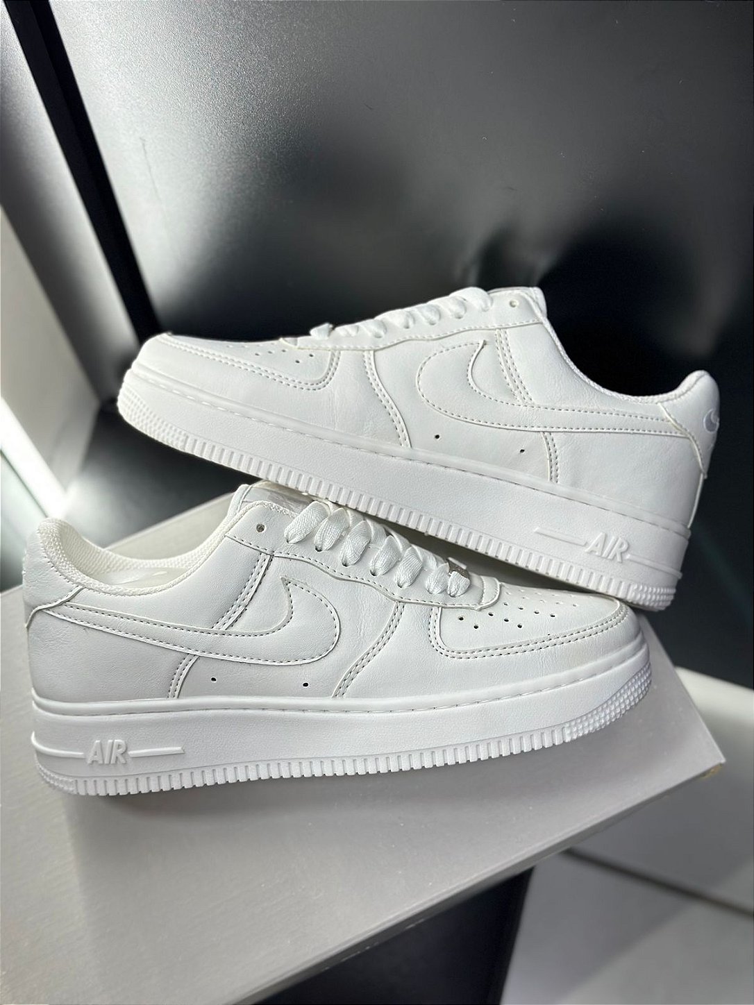 White shoes discount air force