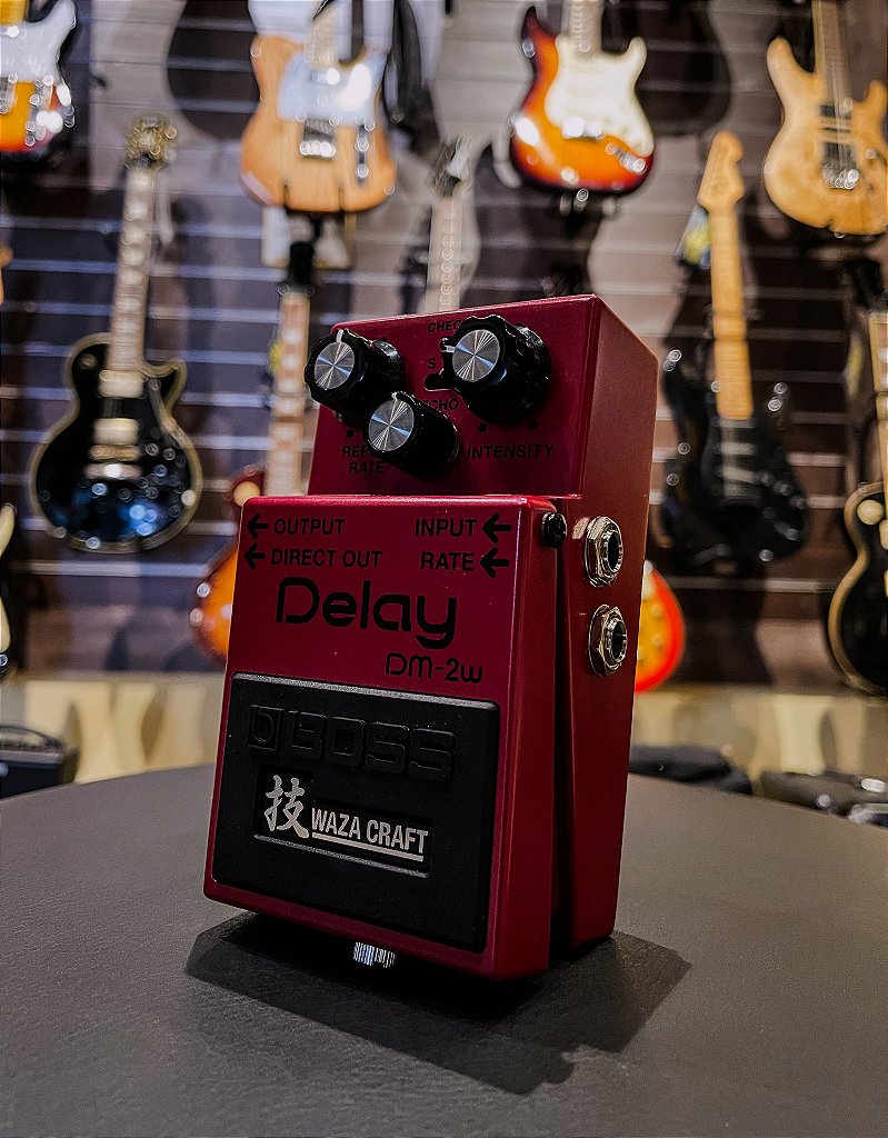 Pedal P/ Guitarra Boss Dm 2 W Analog Delay - Guitar Music Shop