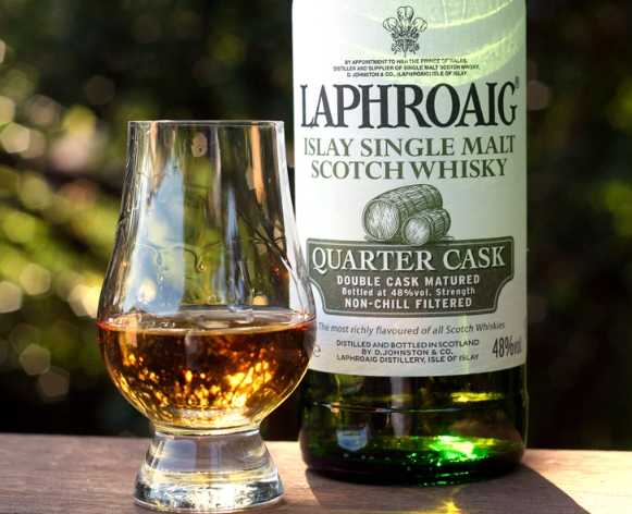 WHISKY LAPHROAIG QUARTER CASK - 700ML - Bebida In Box