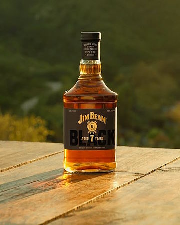 Jim Beam Black 7年 700ml 45% Whisky Jim Beam Black Aged 7 Anos 1000ml na Casa da Bebida